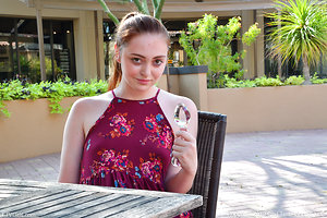 Madpornpics - outdoor wife masturbation