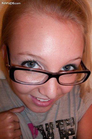 Madpornpics - glasses