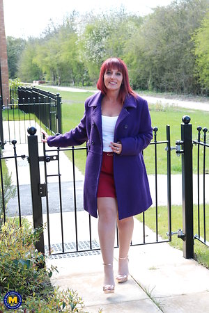 Madpornpics - outdoor