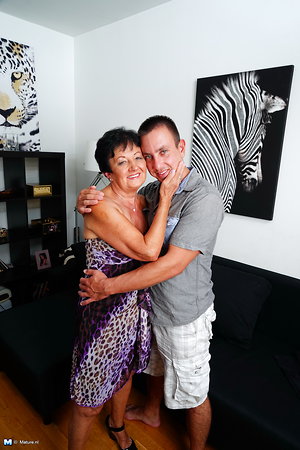 Madpornpics - cougar