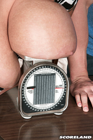 Madpornpics - Lad buries face in brunette\'s giant boobs and nails her muff