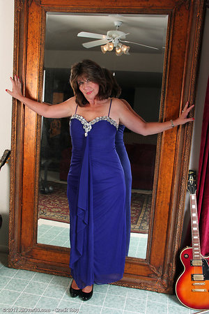 Madpornpics - Mature with saggy boobs dreams about hard fucking act