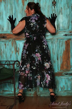 Aunt Judy\'s Collectio, MILF Pussy Pictures