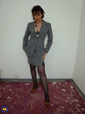 Mature NL, Free Mature Pictures Gallery