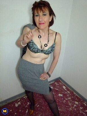 Mature NL, Free Mature Pictures Gallery