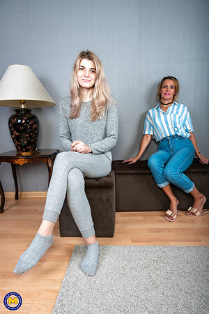 Mature NL, Free Mature Pictures Gallery