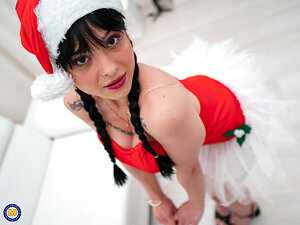 Mature NL, Free Mature Pictures Gallery