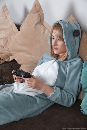 We Are Hairy, MILF Hairy Pussy Pictures