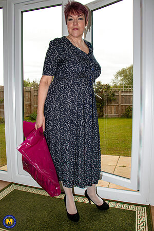 Mature NL, Free Mature Pictures Gallery