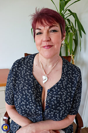 Mature NL, Free Mature Pictures Gallery