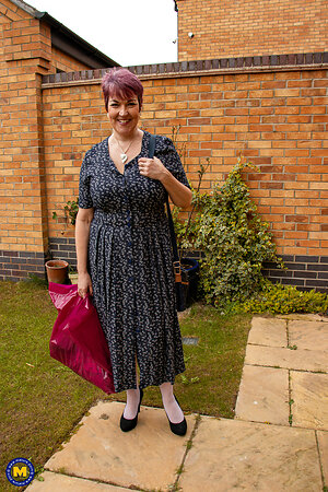 Mature NL, Free Mature Pictures Gallery