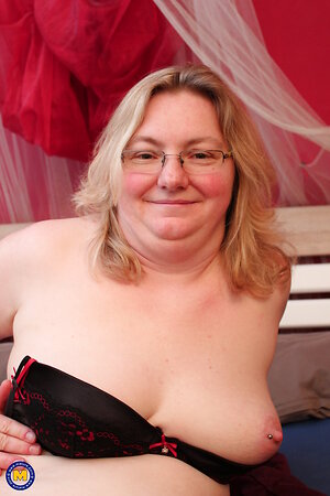 Mature NL, Free Mature Pictures Gallery