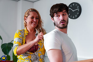 Mature NL, Free Mature Pictures Gallery