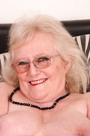 Mature Porn at Aunt Judy\'s