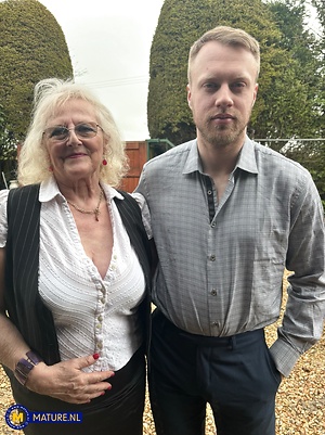 Mature NL, Free Nude Mature & MILF Pics Gallery