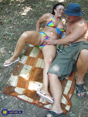 Mature NL, Free Nude Mature & MILF Pics Gallery