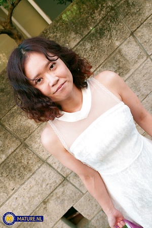 Mature NL, Free Nude Mature & MILF Pics Gallery