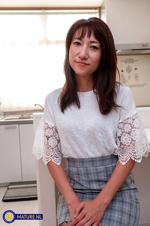 Mature NL, Free Nude Mature & MILF Pics Gallery