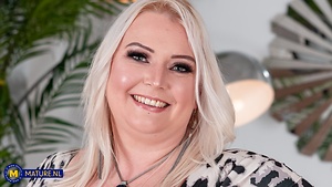 Mature NL, Nude Mature Women & MILF Pics Gallery