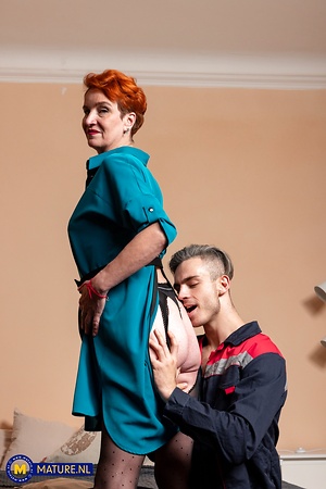 Mature NL, Nude Mature Women & MILF Pics Gallery