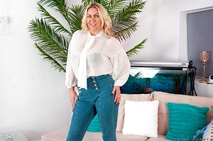 Blonde Milf Strips And Fingers Pics