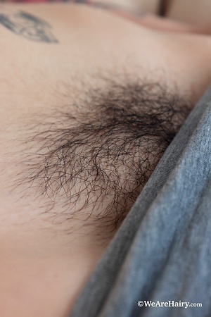 Natural Hairy Pussy Solo Masturbation Pics