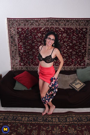 Mature NL, Free Mature Pictures Gallery