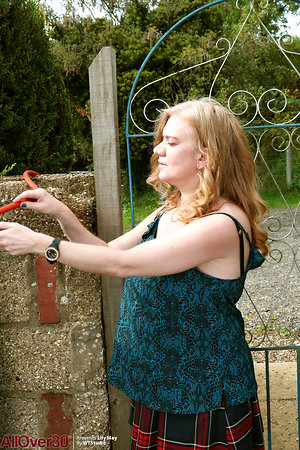 AllOver30, Mature Pictures, Milf Pics