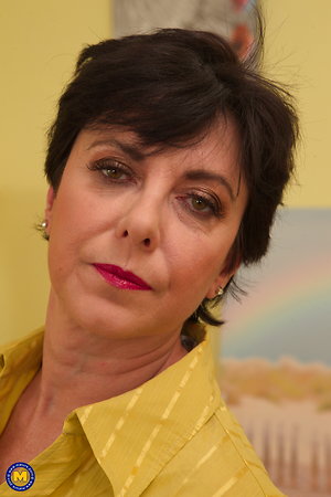 Mature NL, Free Mature Pictures Gallery