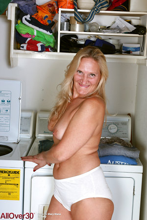 AllOver30, Mature Pictures, Milf Pics