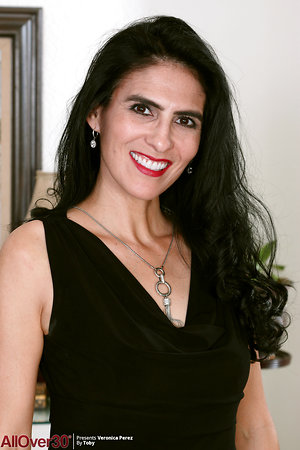 AllOver30, Mature Pictures, Milf Pics