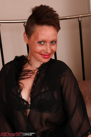 AllOver30, Mature Pictures, Milf Pics