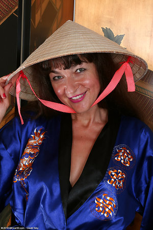 AllOver30, Mature Pictures, Milf Pics