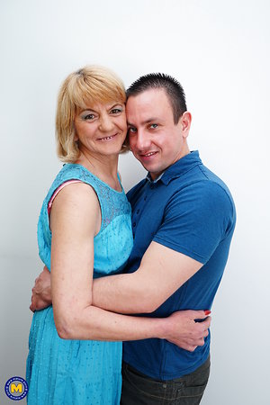 Mature NL, Free Mature Pictures Gallery