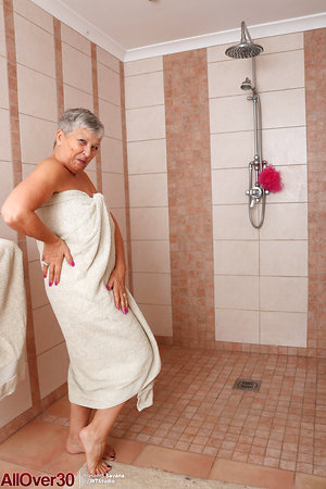 AllOver30, Mature Pictures, Milf Pics