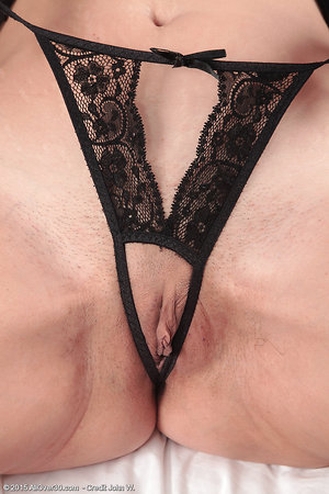 Interesting pictures with hottest redhead MILF that wants you to see her shaved mature pussy.