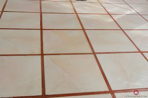 She likes to shit standing up in the shower is comfortable and sexy