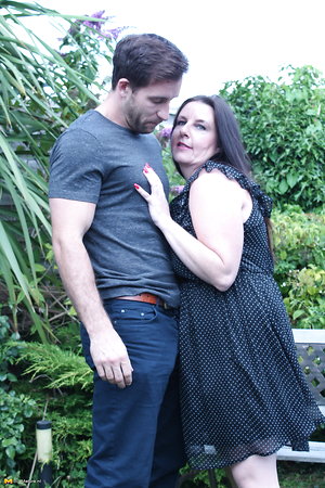 Chubby mature mom is being fucked by a muscled guy