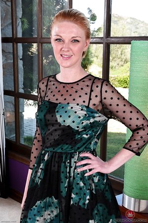 Happy MILF show everything in sexy redhead gallery