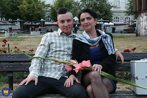 Fucking moms pics of short-haired brunette riding teen cock