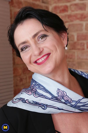 Fucking moms pics of short-haired brunette riding teen cock