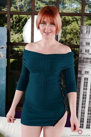 Redhead moms photos of short-haired MILF with hairy cunt